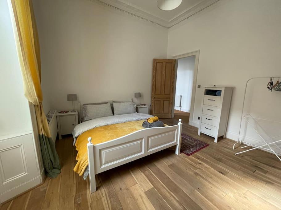 Stunning West End Flat! Daire Glasgow Dış mekan fotoğraf